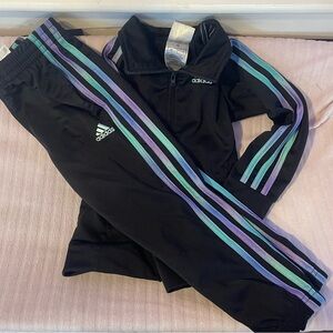 Adidas little girls / toddler track suit